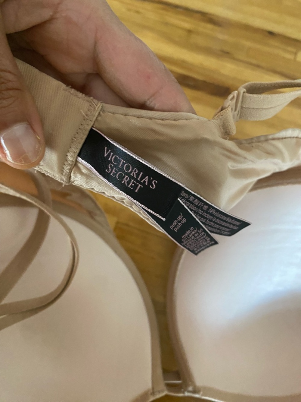 Victoria’s Secret Very Sexy Push-up bra - Picture 4 of 5